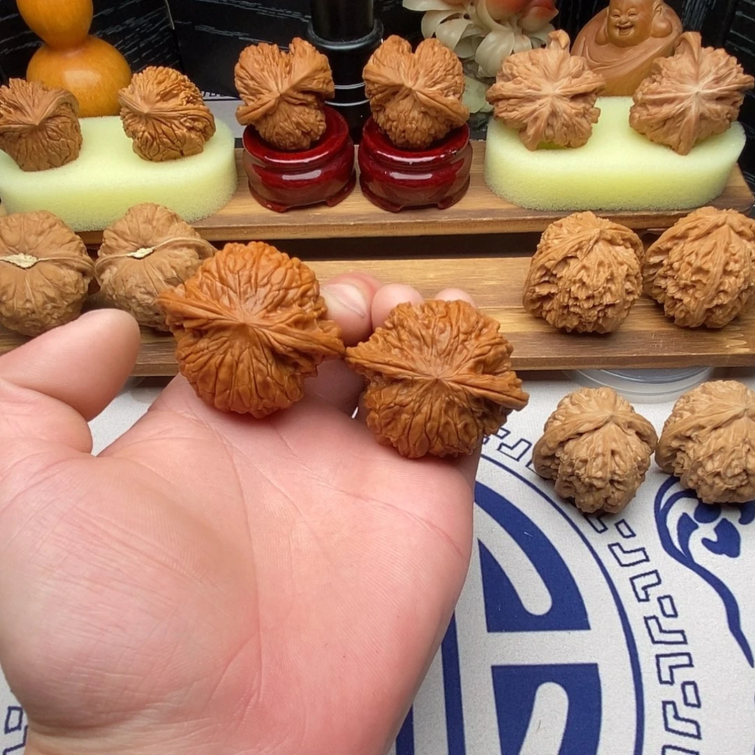 H***.文玩核桃吊坠磨盘45尺全品