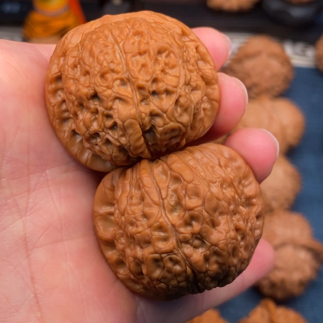 文玩核桃把件38全品毕业爆肉血麒麟