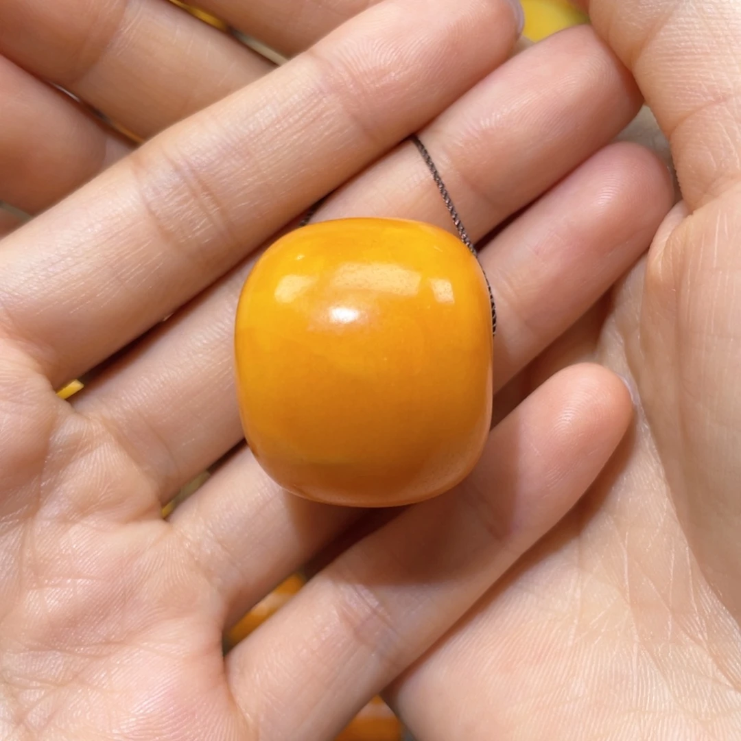 【闪购商品】琥珀裸石未镶嵌墩子