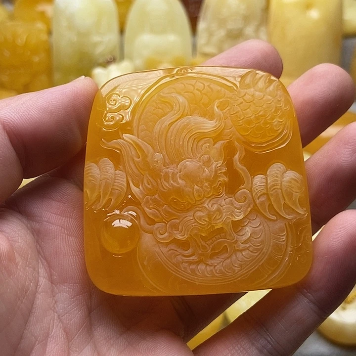 琥珀颈饰未镶嵌琥珀蜜蜡吊坠