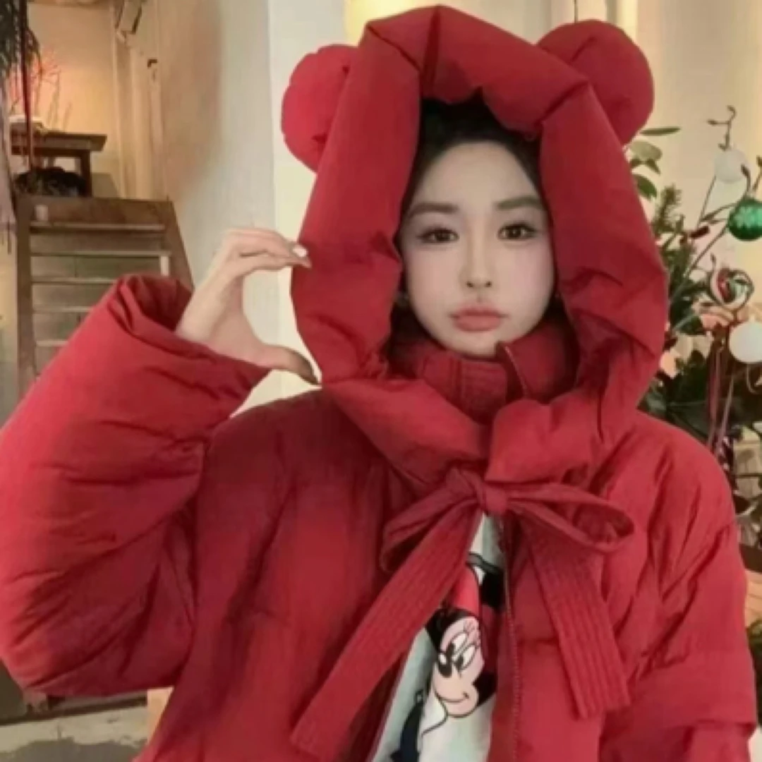 2024年冬季新款韩版减龄小熊连帽羽绒服女休闲保暖宽松设计感外套