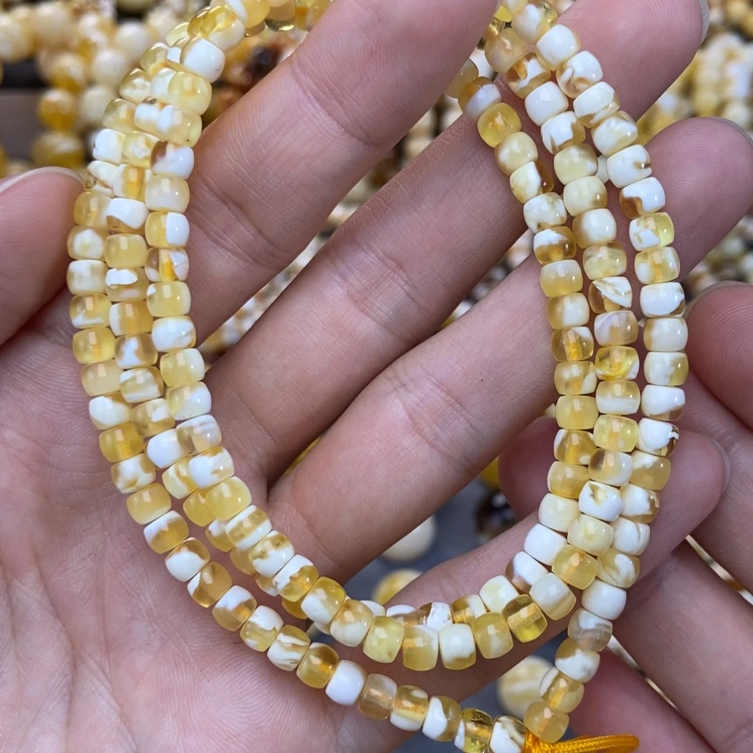 琥珀未镶嵌手链5mm尺寸金漆白链子