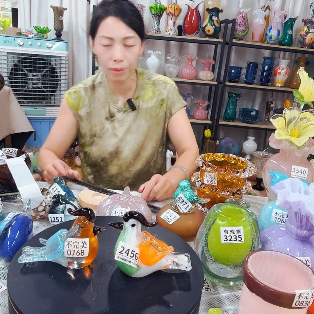 家悦琉璃花瓶摆件一对