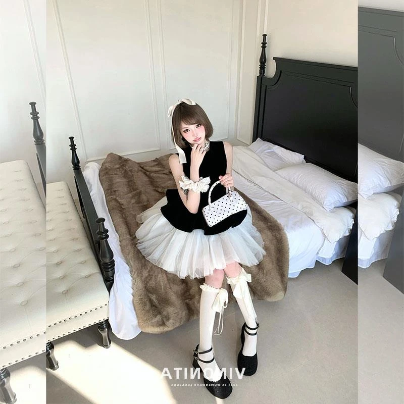 洋气白色衣服丝绒拼接芭蕾裙/公主风网纱无袖背心漂亮出片衣服