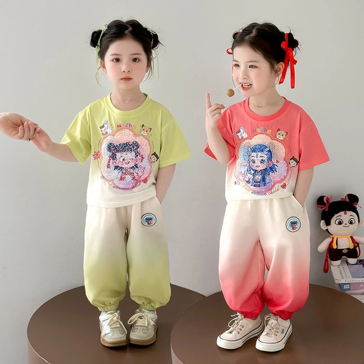 小女孩洋气夏季哪吒套装卡通可爱渐变亮片哪吒短袖两件套