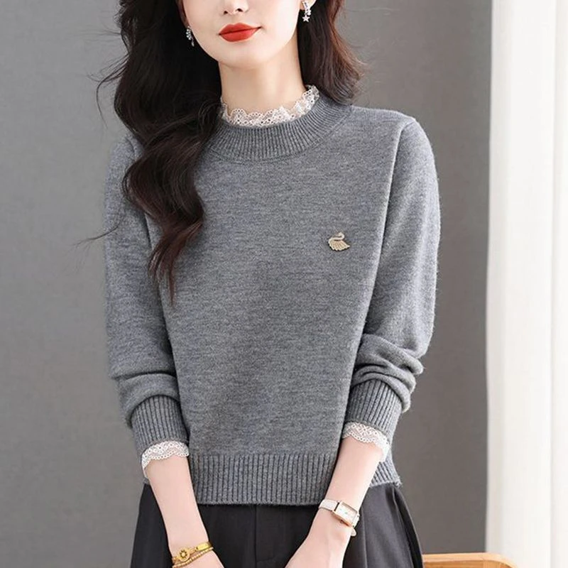 秋冬新款针织时尚花边毛衣蕾丝短款百搭半高领上衣保暖加厚打底女