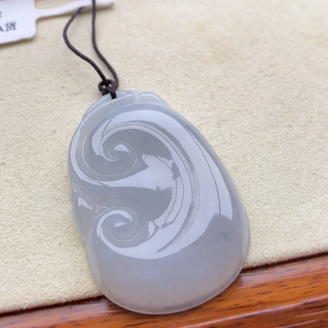 翡翠未镶嵌颈饰吊坠64