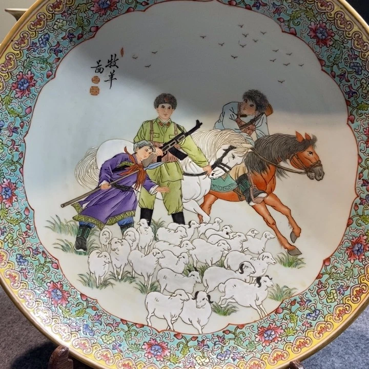 摆件用****1景德镇粉彩陶瓷