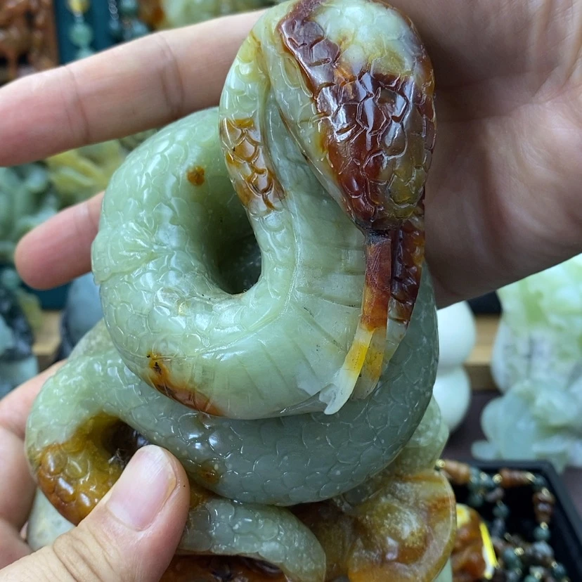 【闪购商品】蛇纹石玉未镶嵌小摆