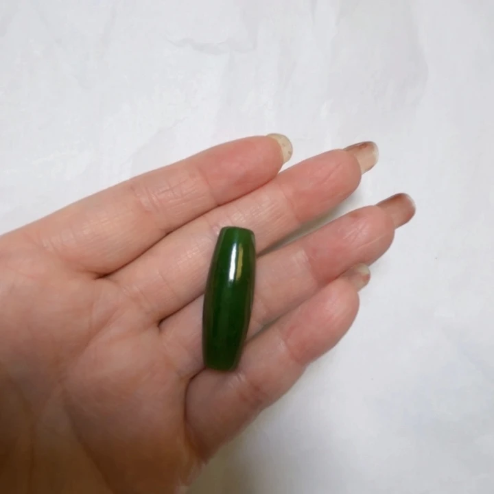 北****颈饰未镶嵌和田玉（碧玉）