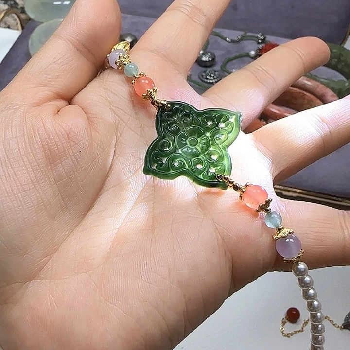 未镶嵌蛇纹石玉手链