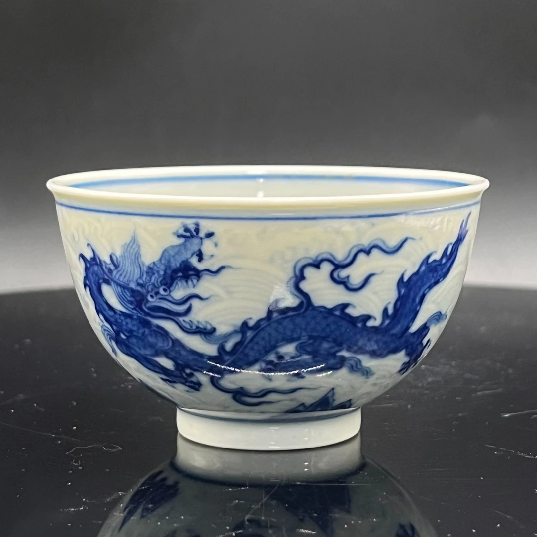 L005 青花龙纹鸡心杯 ZH232605