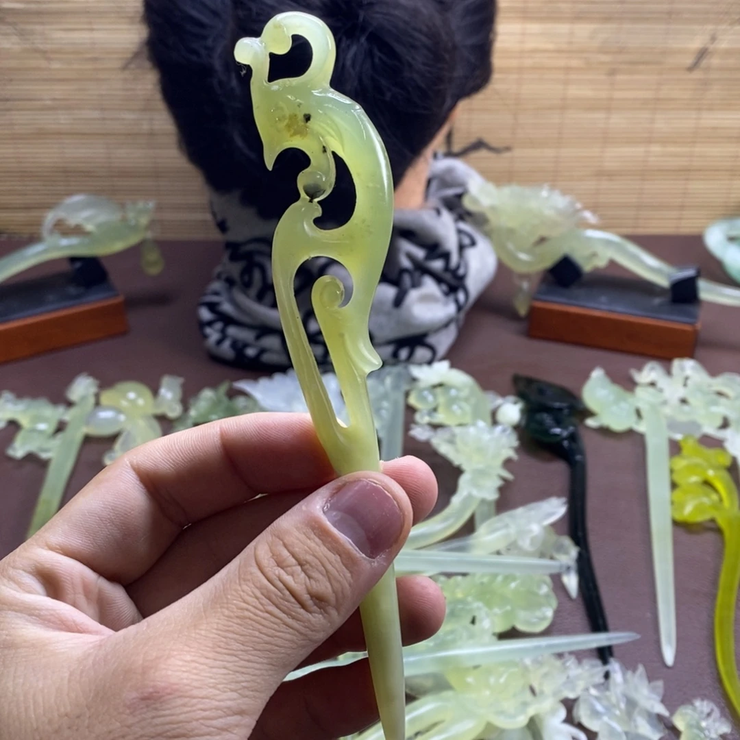 蛇纹石玉未镶嵌发饰