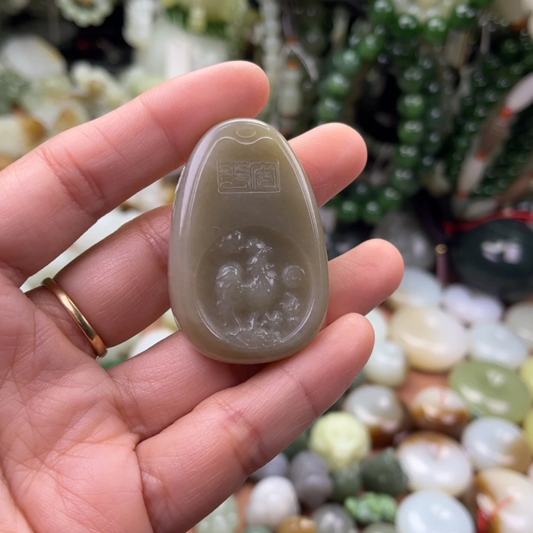 和田玉未镶嵌吊坠(不含链)