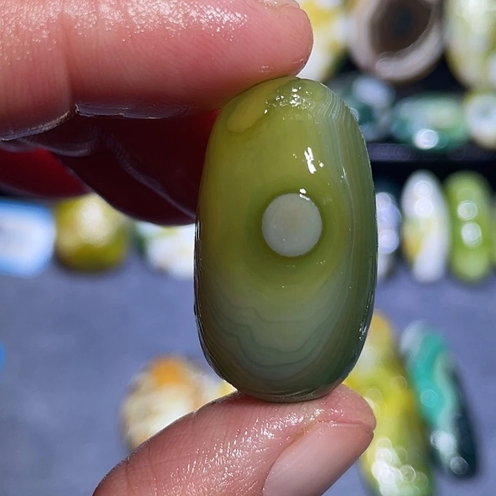 玛瑙/玉髓未镶嵌珠宝奇石