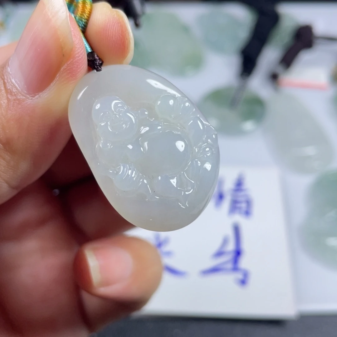 吊坠(不含链)未镶嵌翡翠……