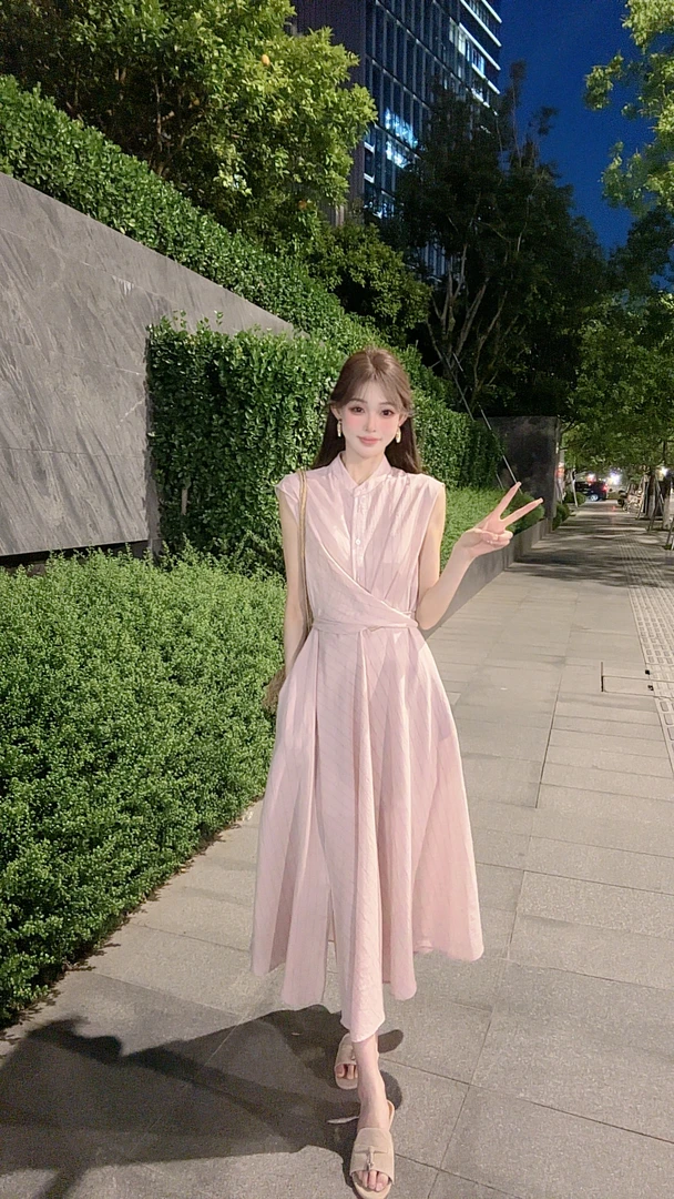 小狐狸puls连衣裙显瘦气质夏季复古法式小众收腰无袖