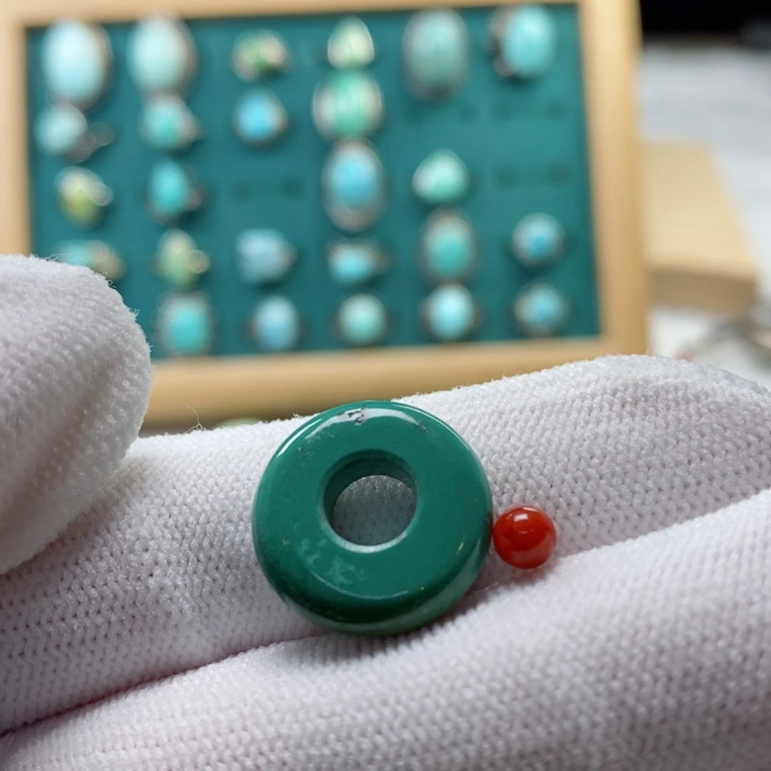 南红玛瑙颈饰未镶嵌