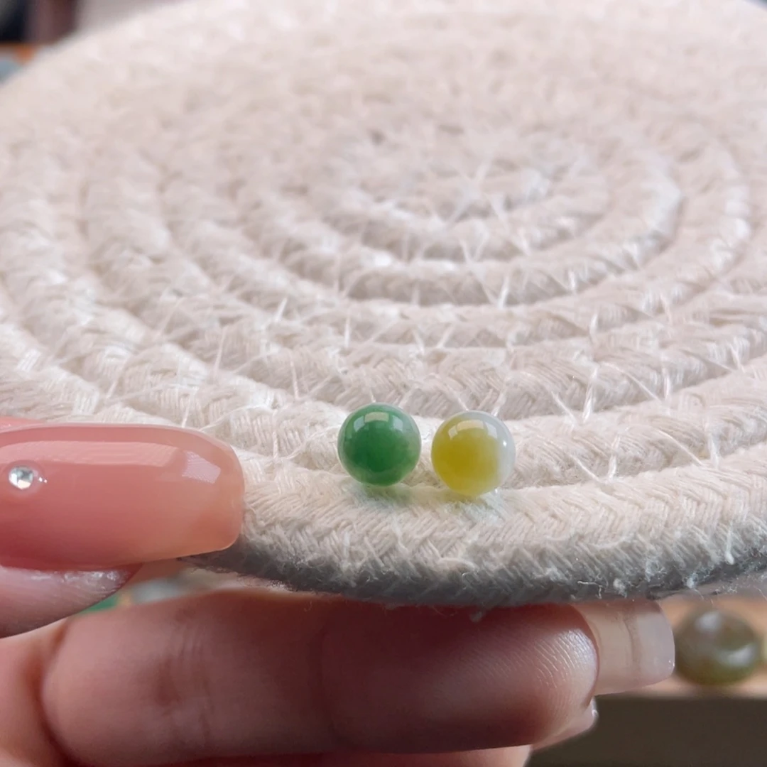 未镶嵌定制翡翠天然缅甸翡翠a货一对6+，绿有小内纹