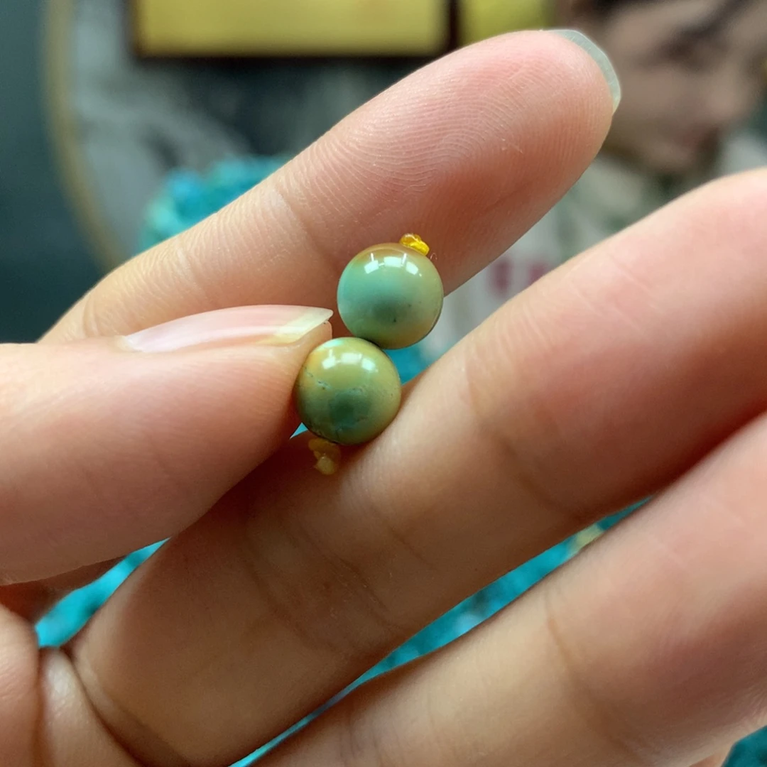 绿松石配饰未镶嵌