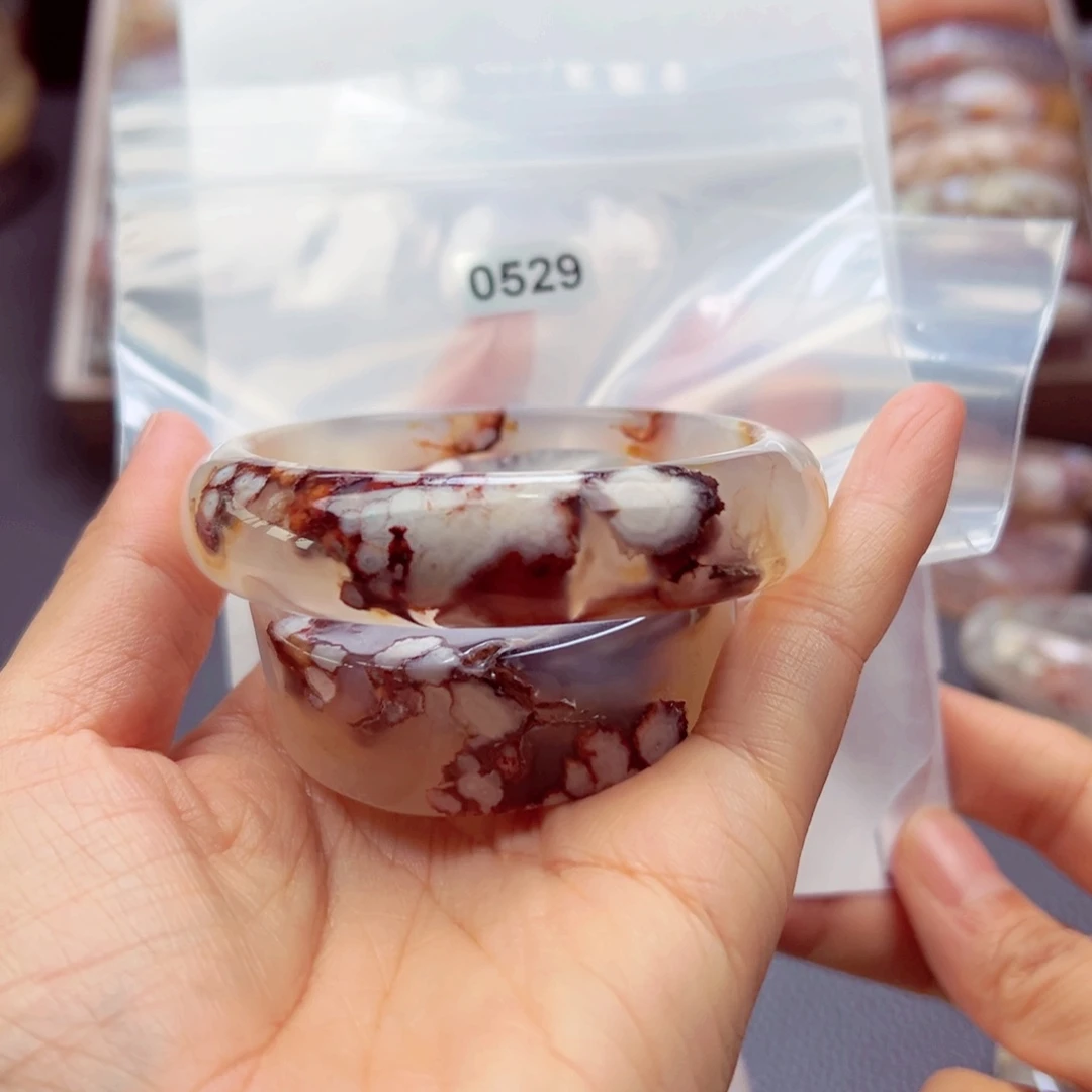 手镯玛瑙/玉髓未镶嵌失****?