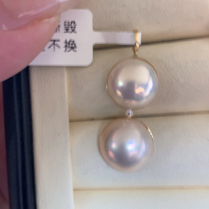 18K金镶嵌颈饰拼合珍珠（马贝珠）