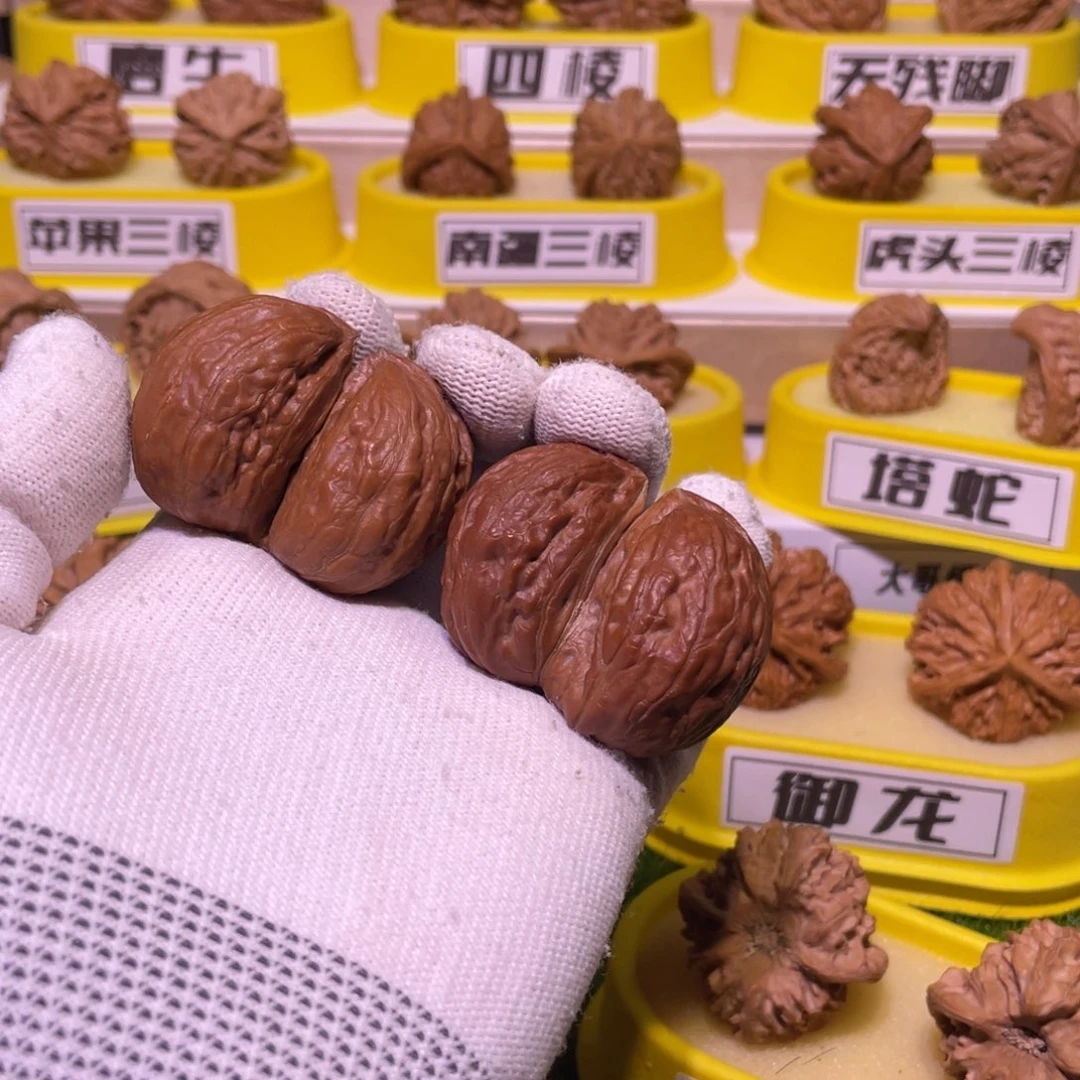 把件桃核霸王龙连体