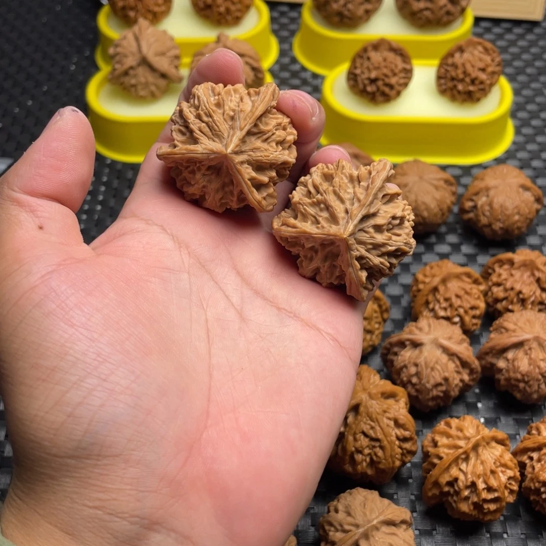 把件文玩核桃盘山三棱41全品