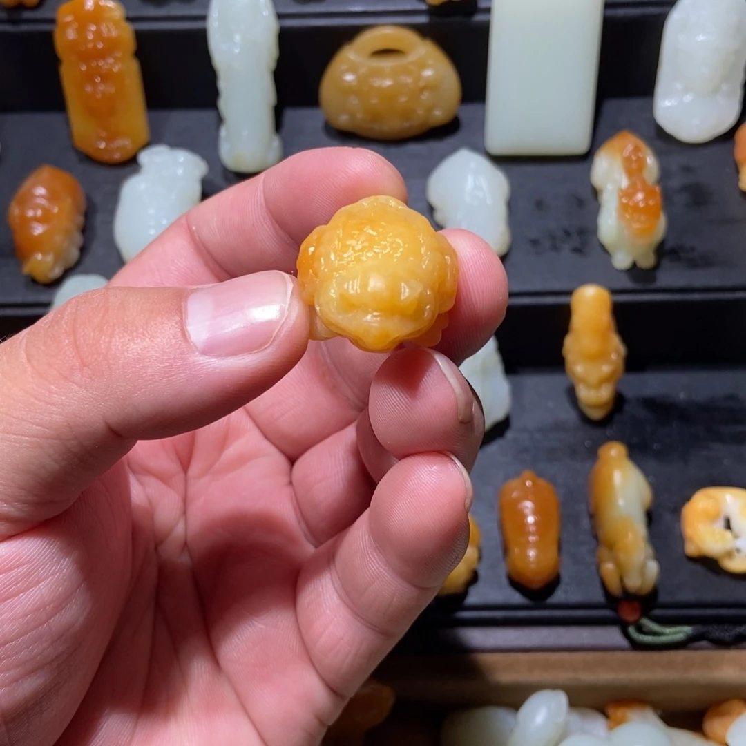 禅***和田玉未镶嵌颈饰
