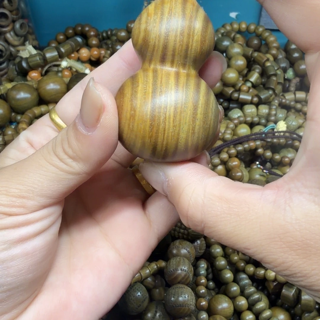 维腊木（绿檀）无事牌