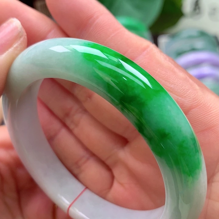 翡翠未镶嵌手镯天然翡翠手镯