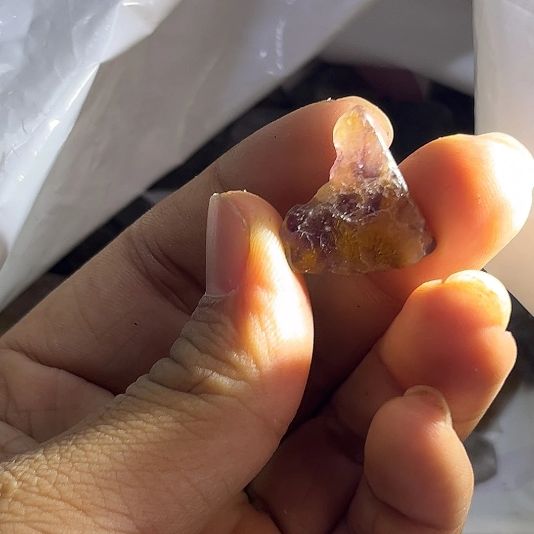 颈饰水晶未镶嵌紫钛