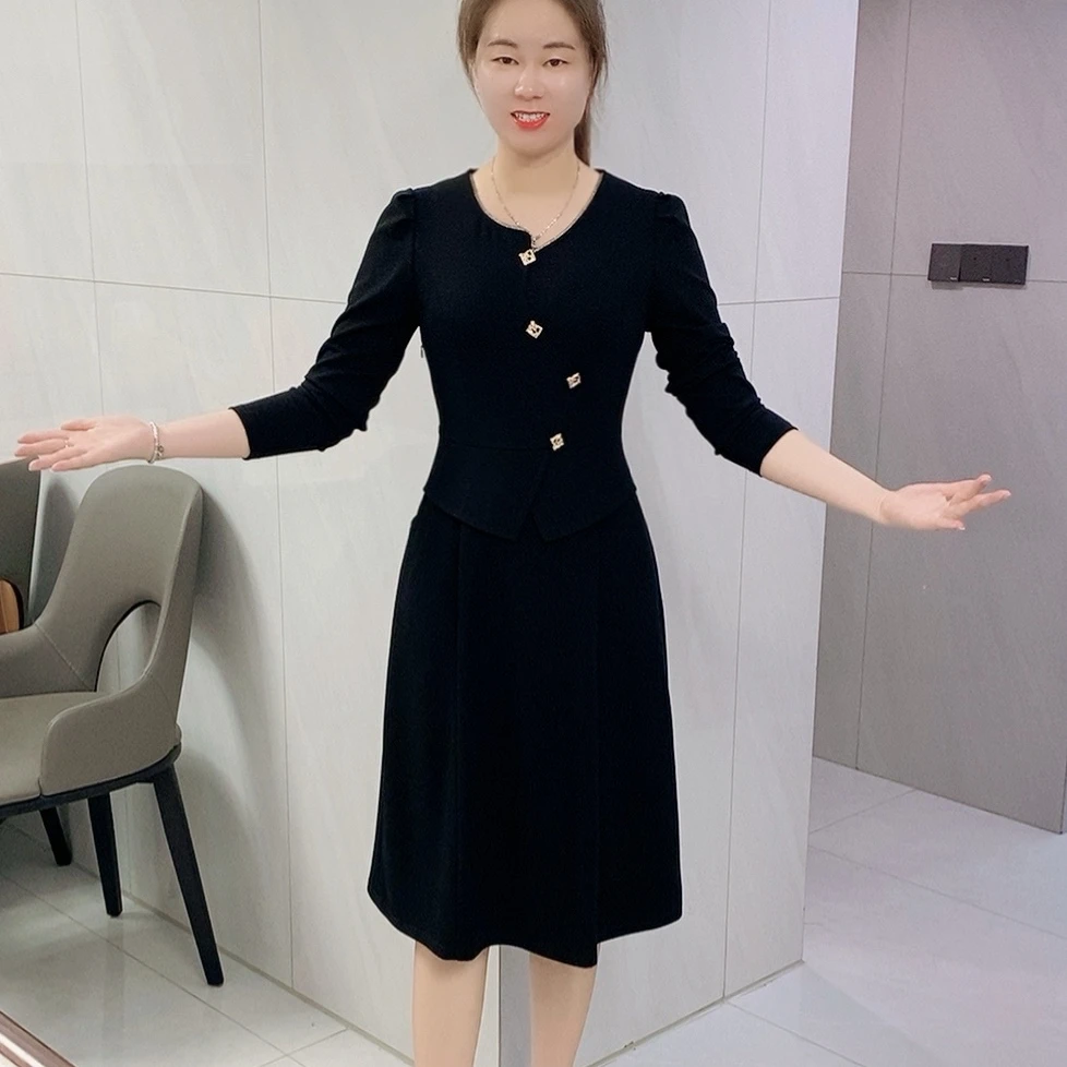 【十姐妹推荐】2025秋冬季新款减龄收腰显瘦修身气质长袖连衣裙