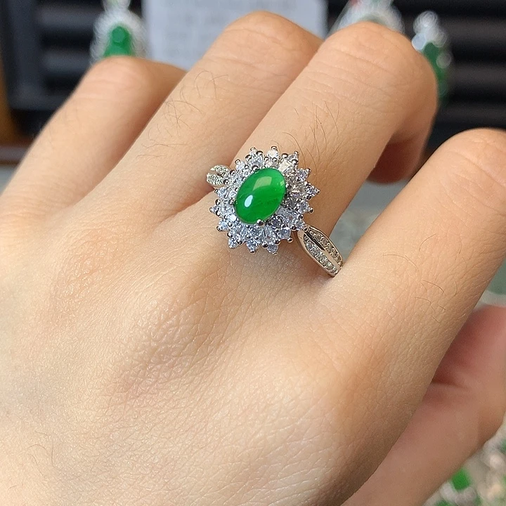 翡翠未镶嵌颈饰吊坠