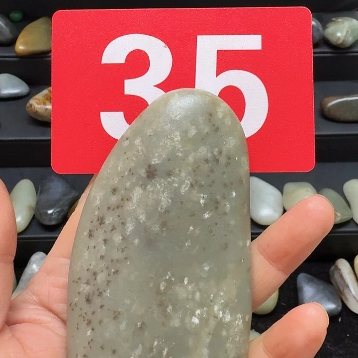 和田玉（糖玉）未镶嵌挂件