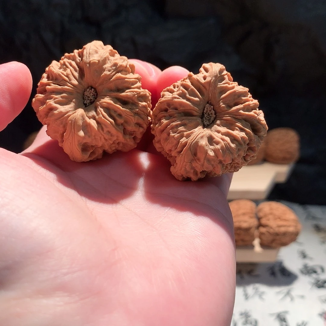 把件文玩核桃扶****里42南疆