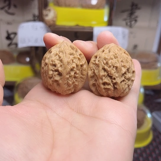 吊坠文玩核桃野牛