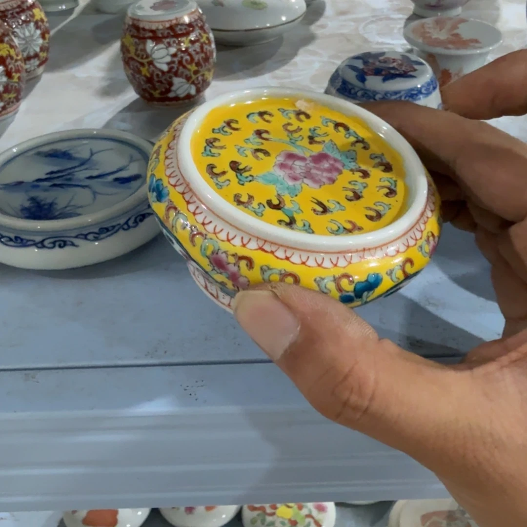 瓷片摆件等方式对各种不同场合