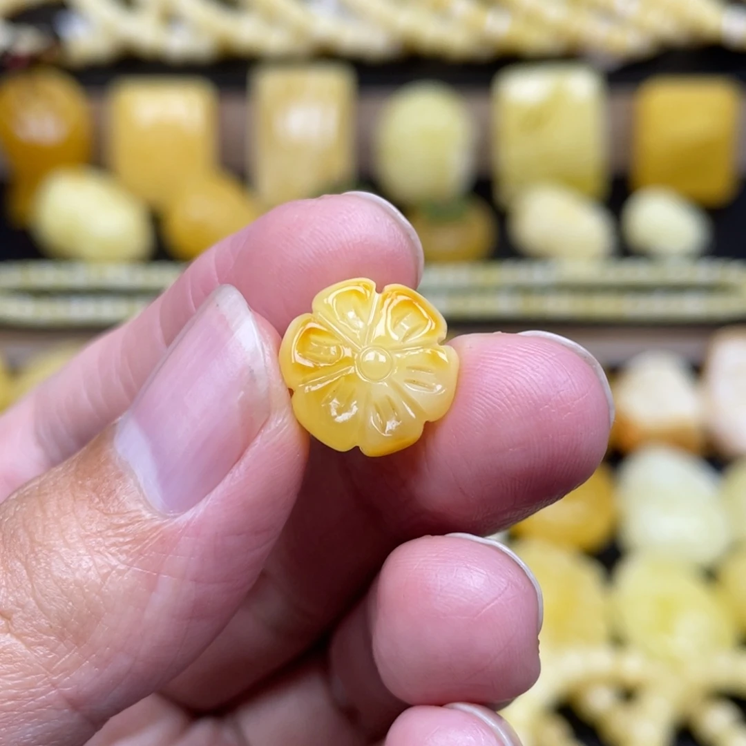 琥珀未镶嵌裸石琥珀蜜蜡