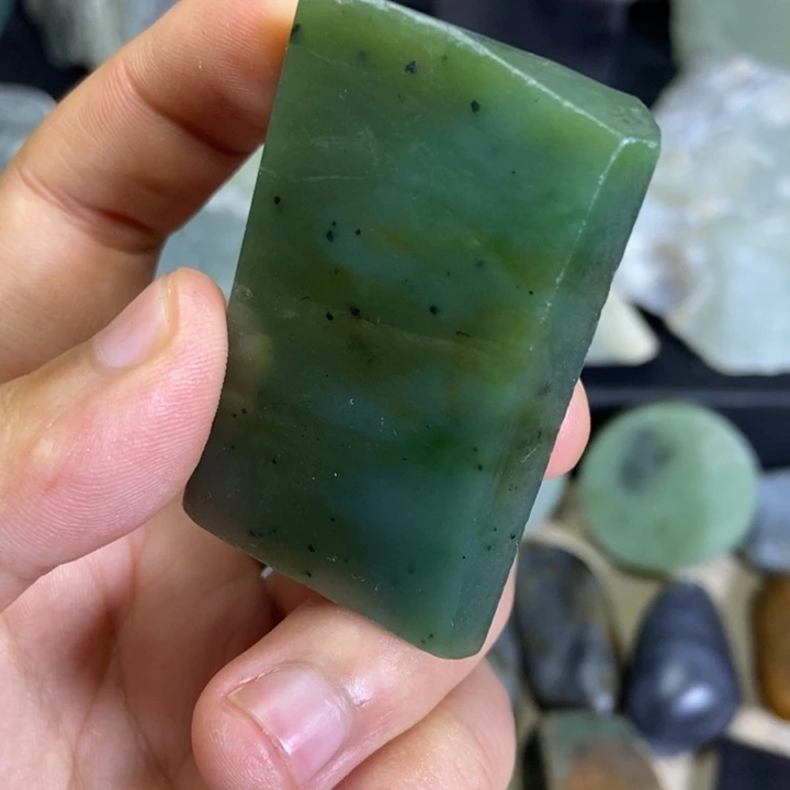 和田玉未镶嵌珠宝半成品