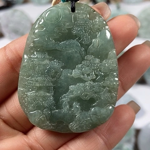 翡翠颈饰未镶嵌山水牌福利