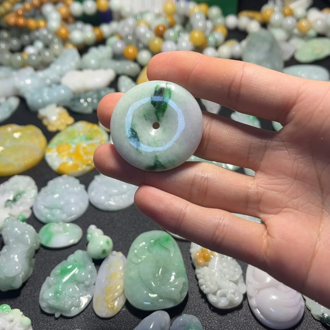 翡翠未镶嵌挂件0009