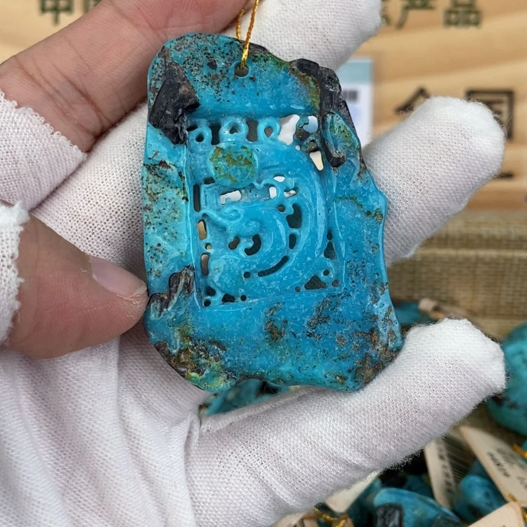 未镶嵌绿松石珠宝奇石