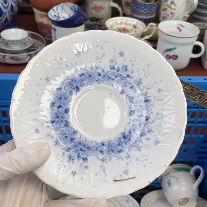 他家瓷器真美…开播了