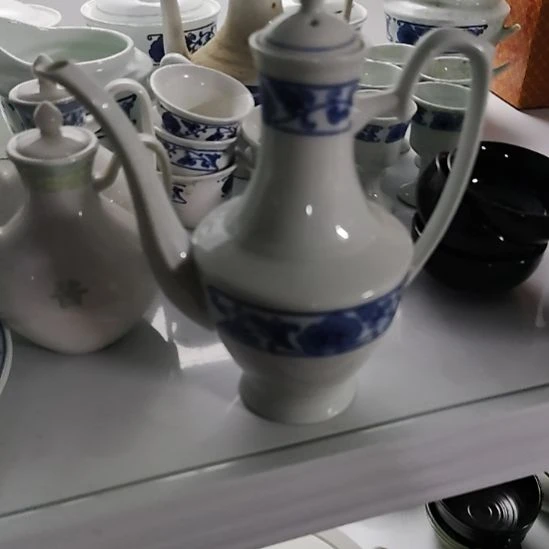 瓷片五厂，七厂各种摆件，瓷片、均有瑕疵。！