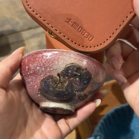 景德镇鱼和熊手工陶艺