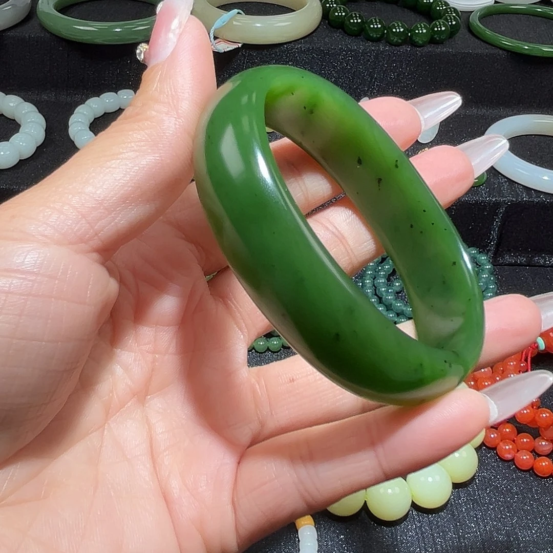 和田玉未镶嵌手镯贵妃