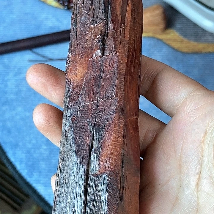 檀香紫檀（小叶紫檀）699