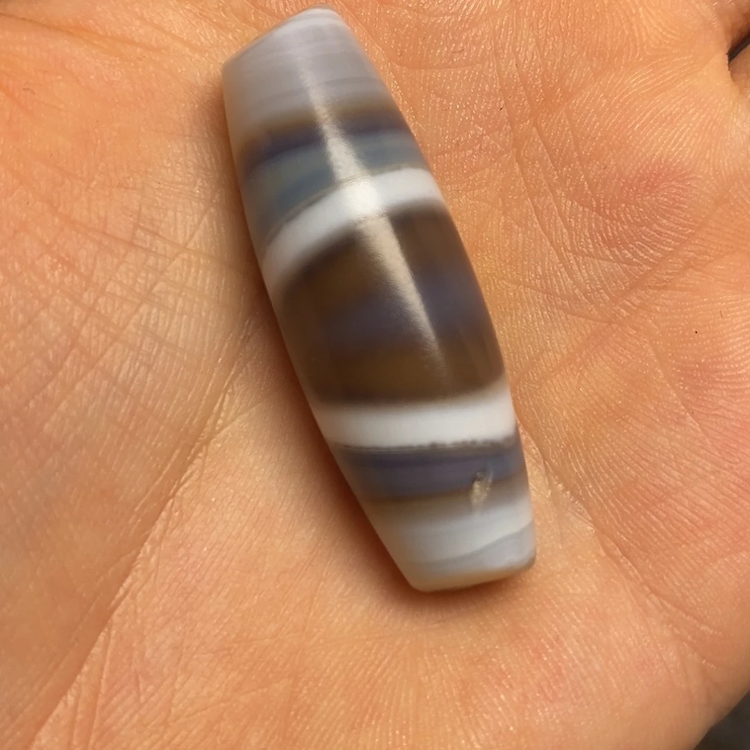 三***）玛瑙/玉髓未镶嵌缠丝玛瑙