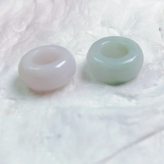 翡翠颈饰未镶嵌随**的吊坠